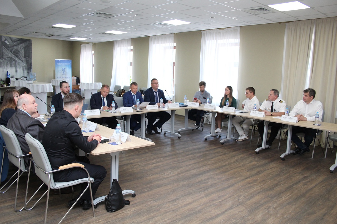 «Капитал Кадры» на заседании